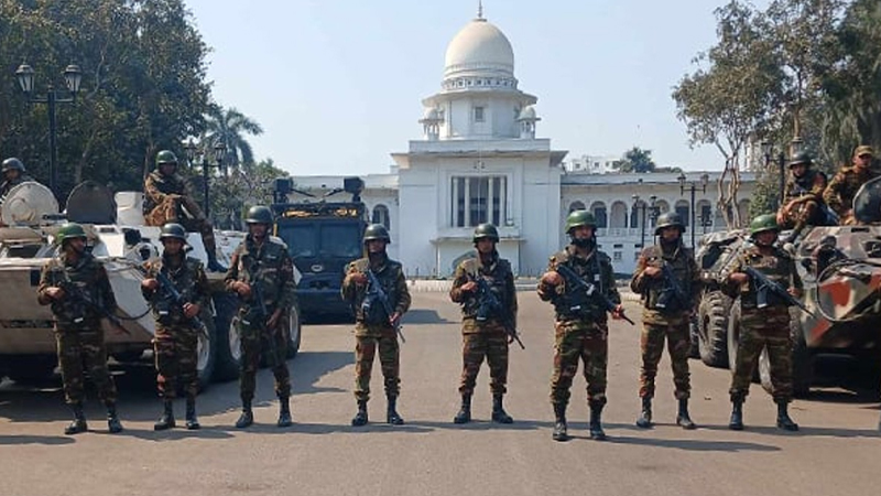 শেখ হাসিনার রায়কে কেন্দ্র করে ট্রাইব্যুনালে সেনা মোতায়েনের চিঠি